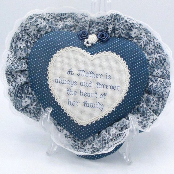 Heart for Mom Handmade Blue Gingham White Lace Heart   I - Picture 1 of 3